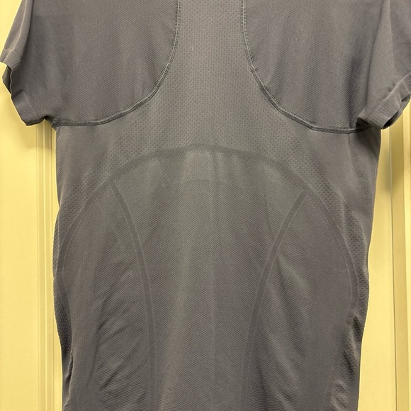 Athleta blue/gray cap sleeve t-shirt - Picture 7 of 7